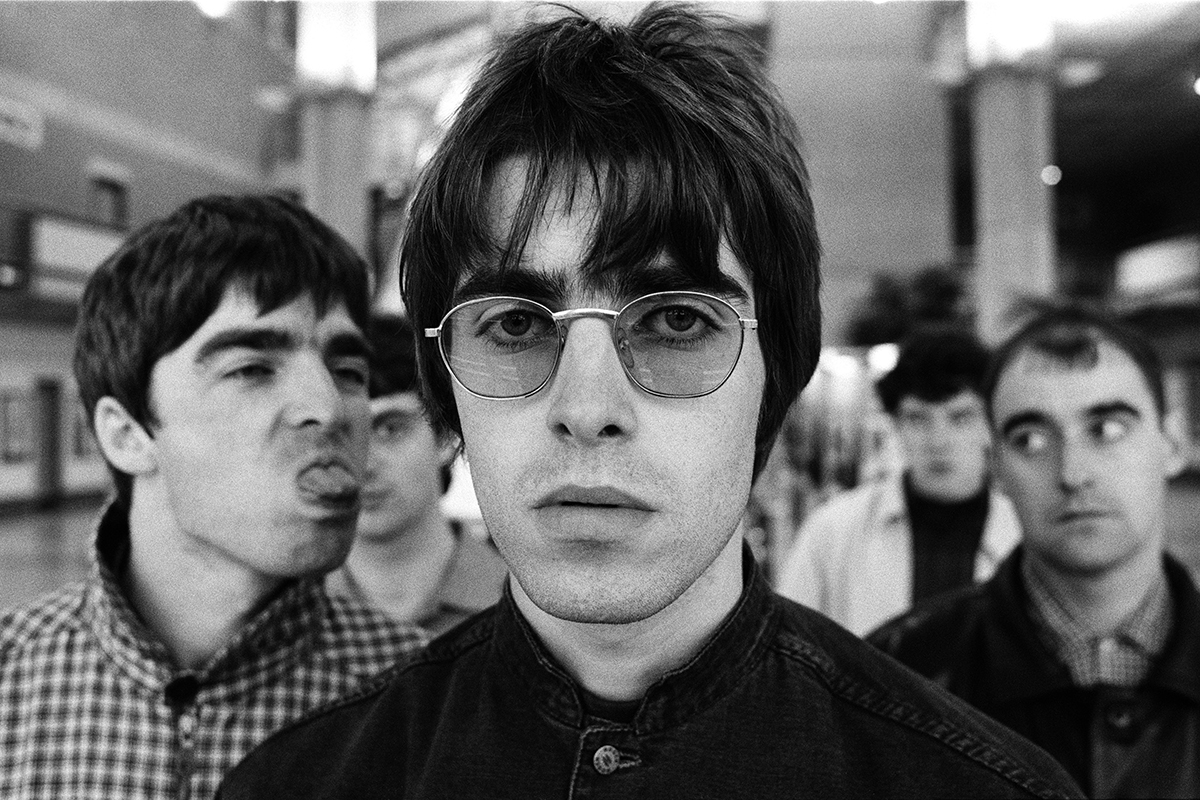 Oasis, The Cranberries and Nirvana bring Retro Vibes to March's Top 10 -  Blog | Chordify | Tune Into Chords